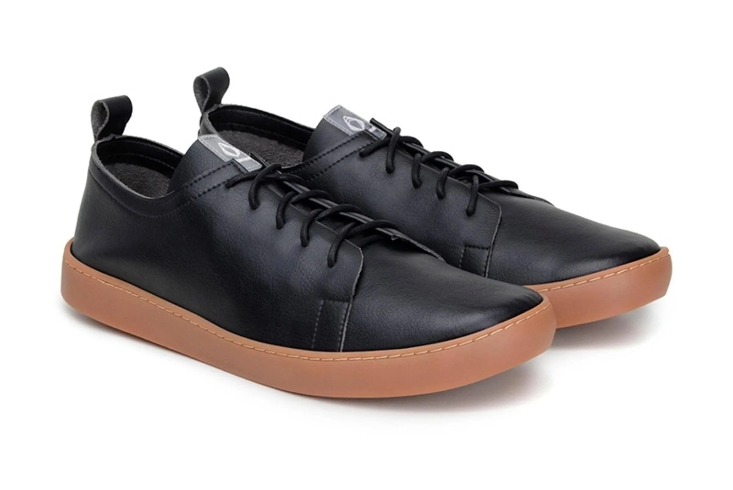 'Andy' vegan unisex sneaker by Ahimsa - black