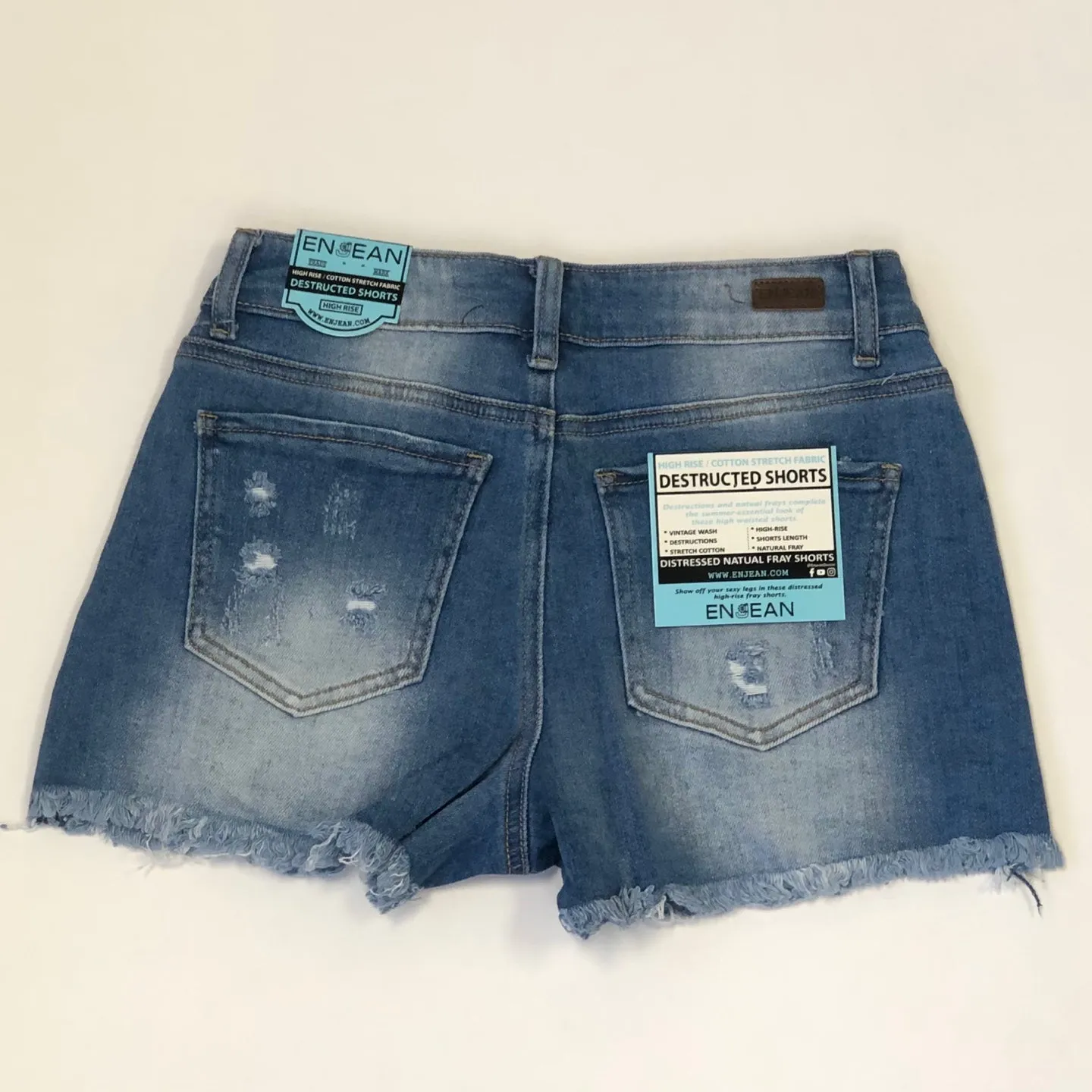 Woman Ripped Denim Short