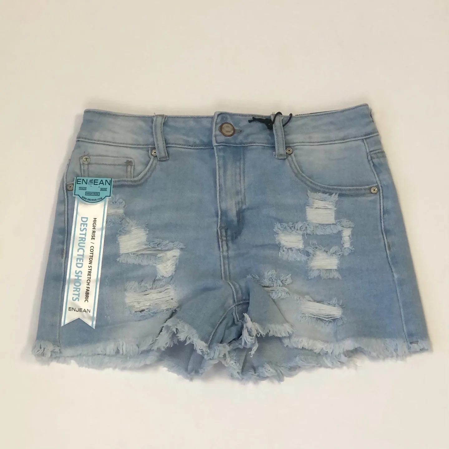 Woman Ripped Denim Short