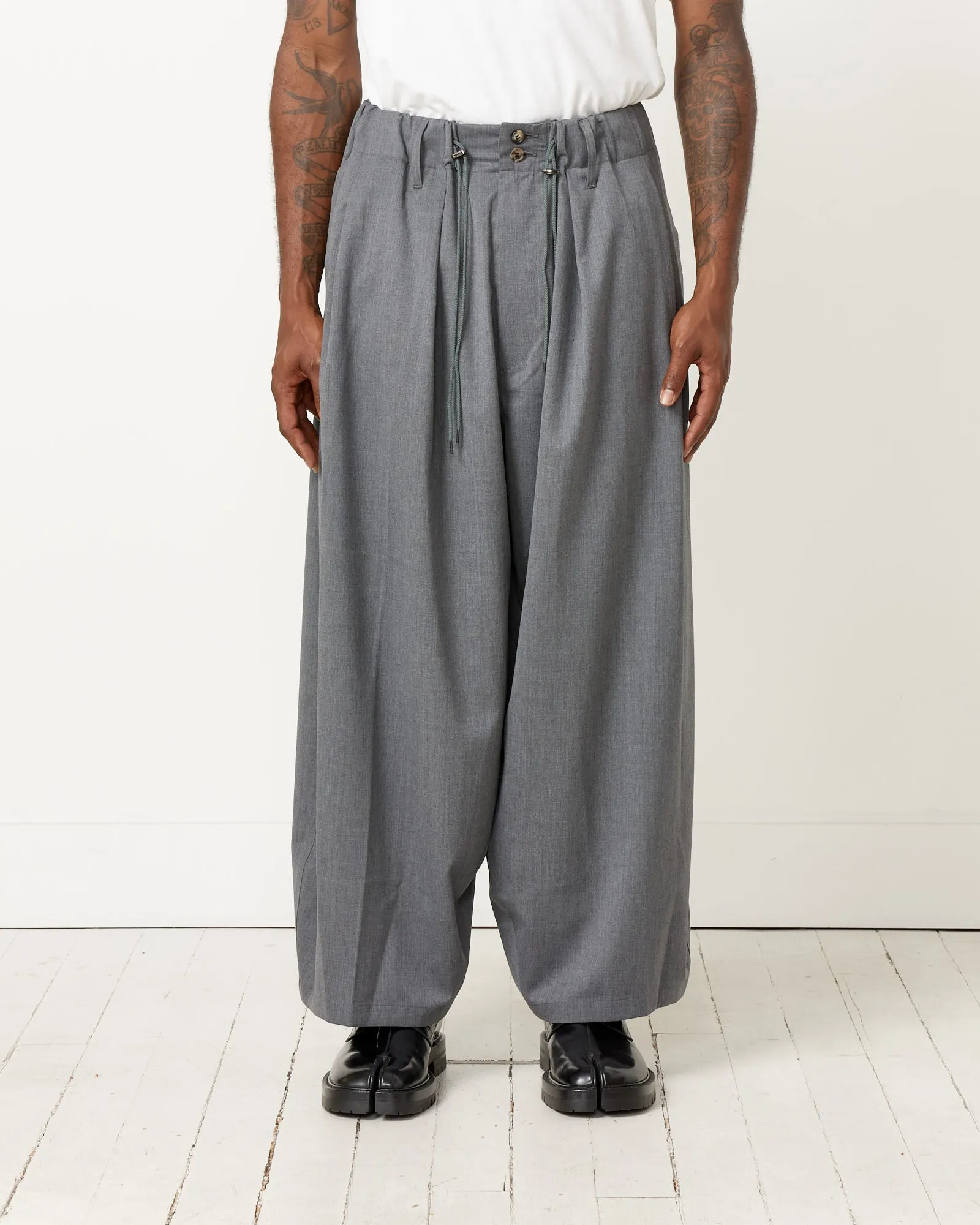 Essential Circular Pants in Light Grey