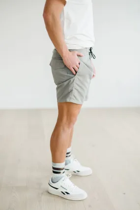 Fehrnvi Men's Hybrid Short in Stone