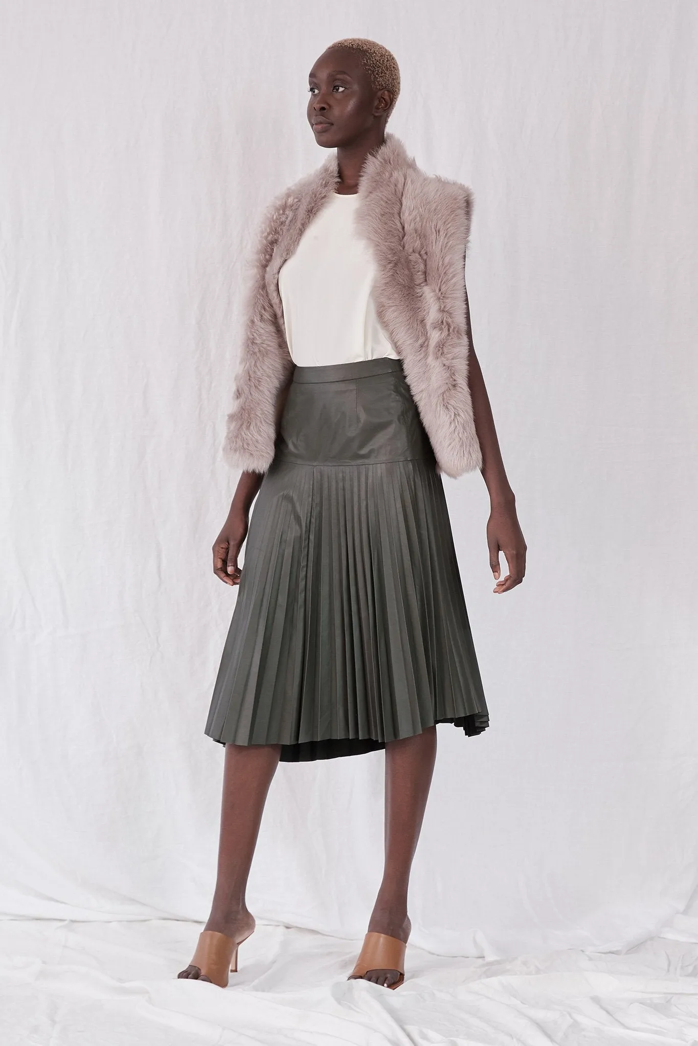 Park Avenue Pleated Skirt Bottlebush Green Leather