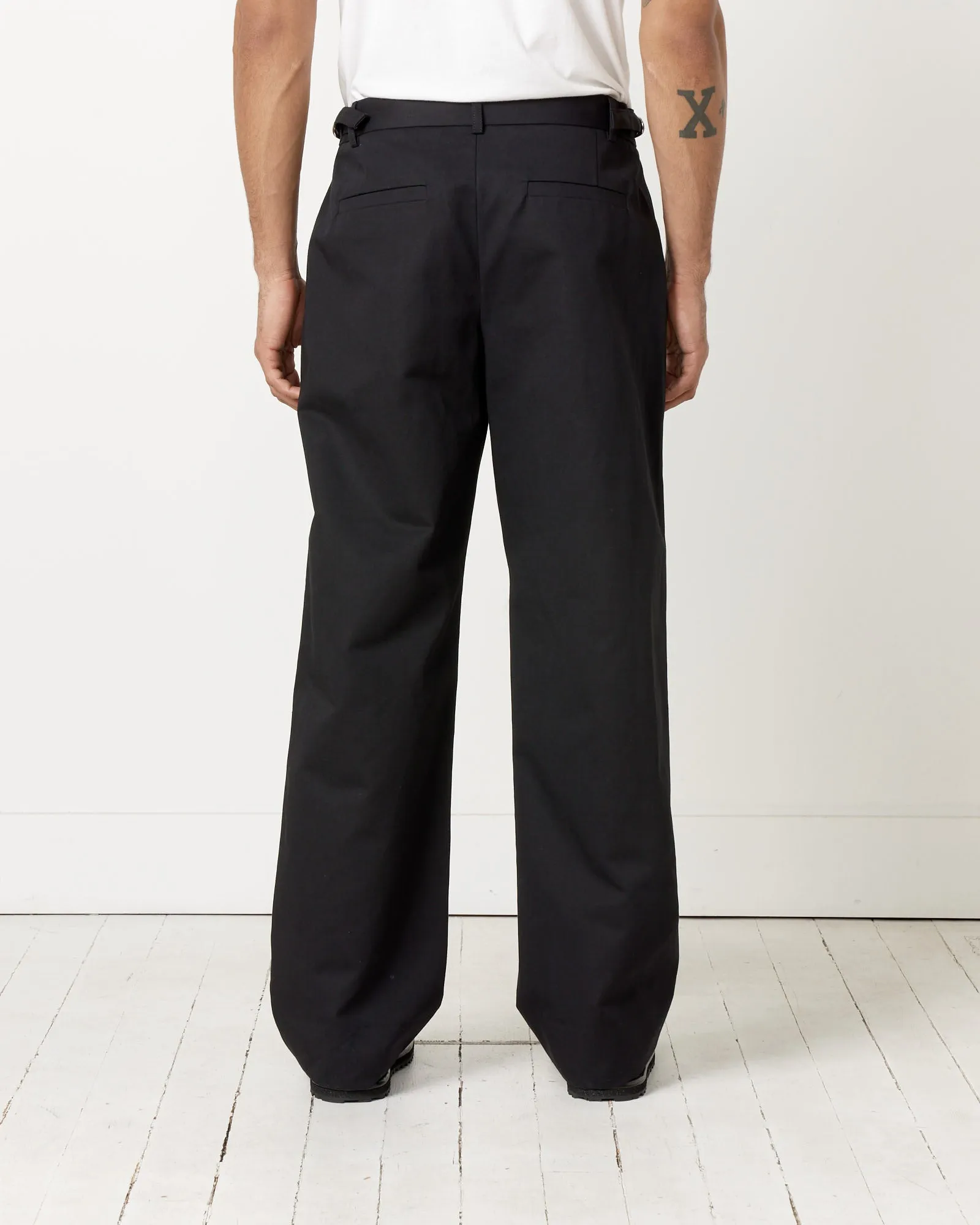 Le Pantalon Jean Trousers in Black